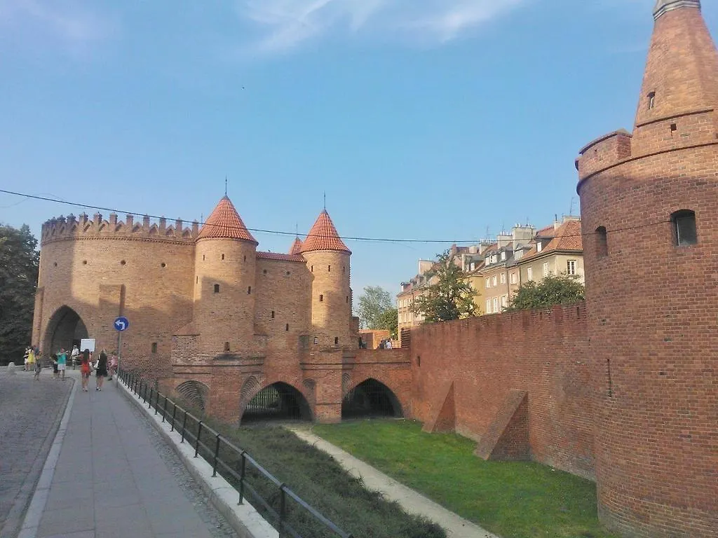 Apartment Nowiniarska Near The Old Town