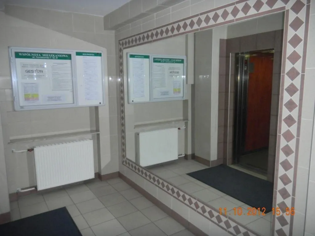 Apartment Nowiniarska Near The Old Town 0*, Warsaw