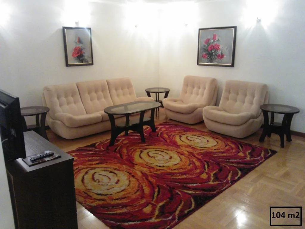 Apartment Nowiniarska Near The Old Town