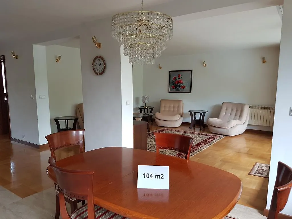Apartment Nowiniarska Near The Old Town